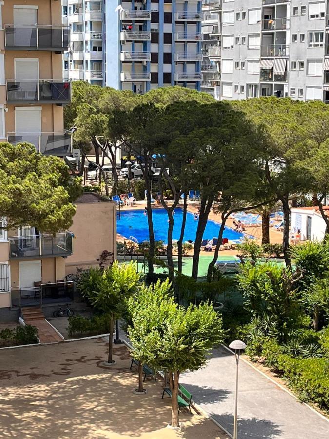 Apartamento Vacacional & Holiday บลาเนส ภายนอก รูปภาพ